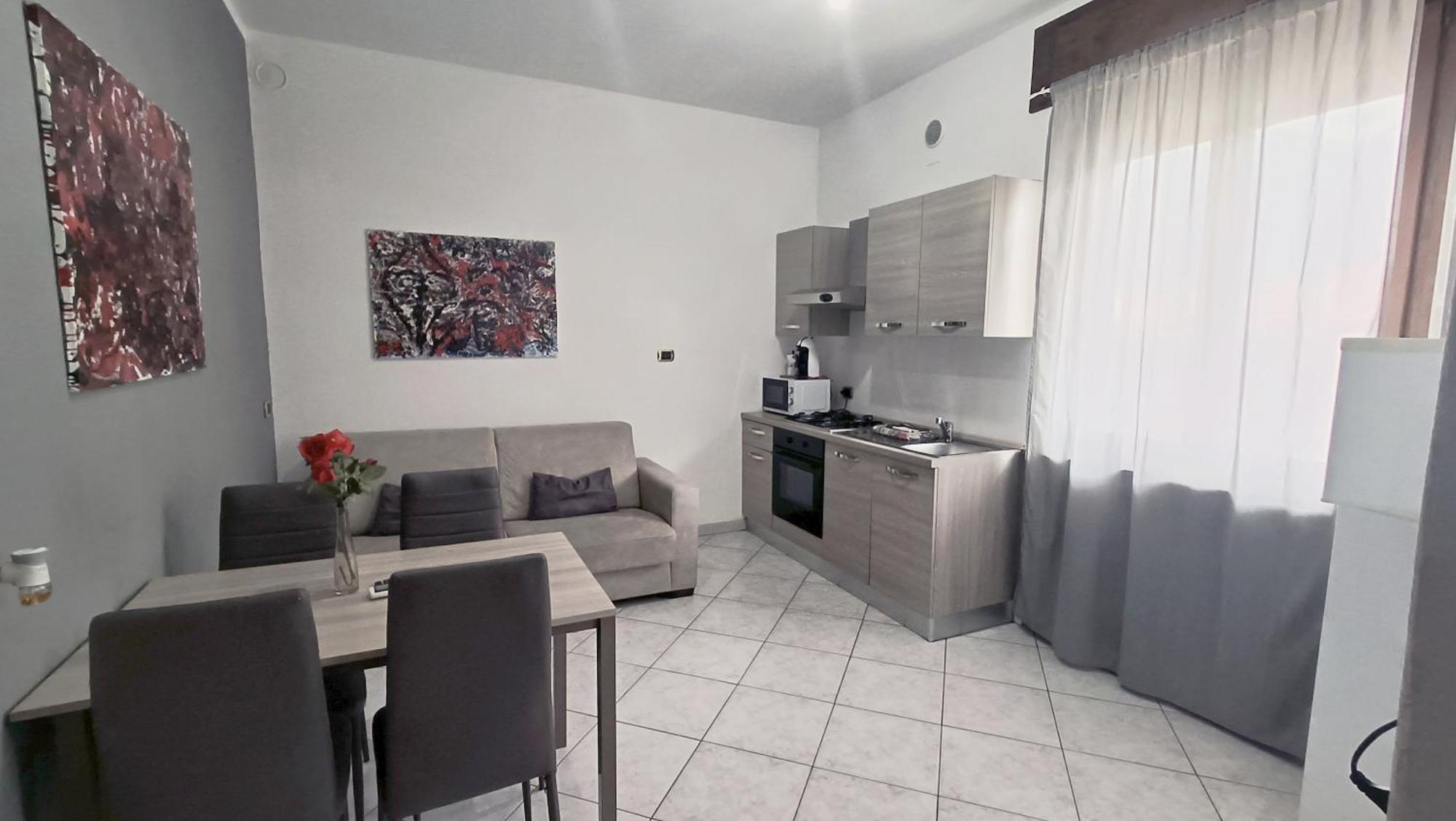 Affittacamere Valchiavenna - Foresteria Lombarda Con Parcheggio Privato Sul Posto! Apprezzata Gestione Familiare Dal 2012, Qualita-Prezzo Top! "Guest-House With Private Parking On Site! Appreciated Family Management Since 2012, Quality-Price Top!" 외부 사진