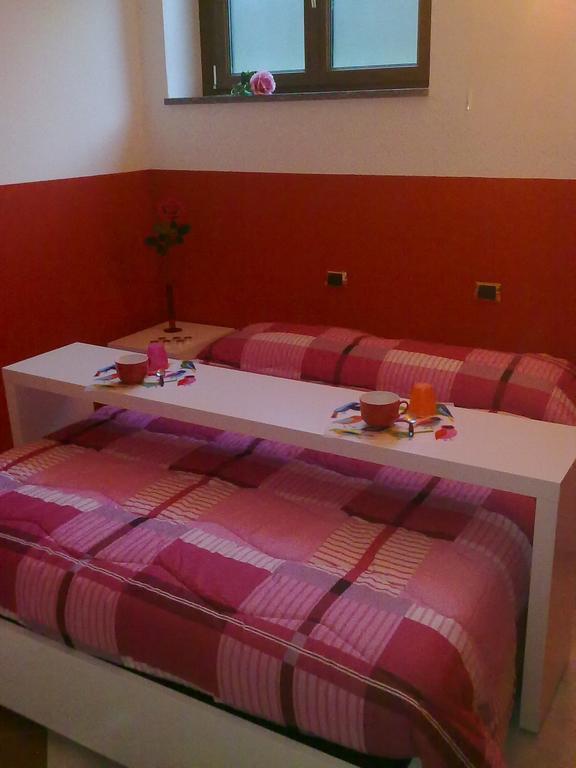 Affittacamere Valchiavenna - Foresteria Lombarda Con Parcheggio Privato Sul Posto! Apprezzata Gestione Familiare Dal 2012, Qualita-Prezzo Top! "Guest-House With Private Parking On Site! Appreciated Family Management Since 2012, Quality-Price Top!" 객실 사진